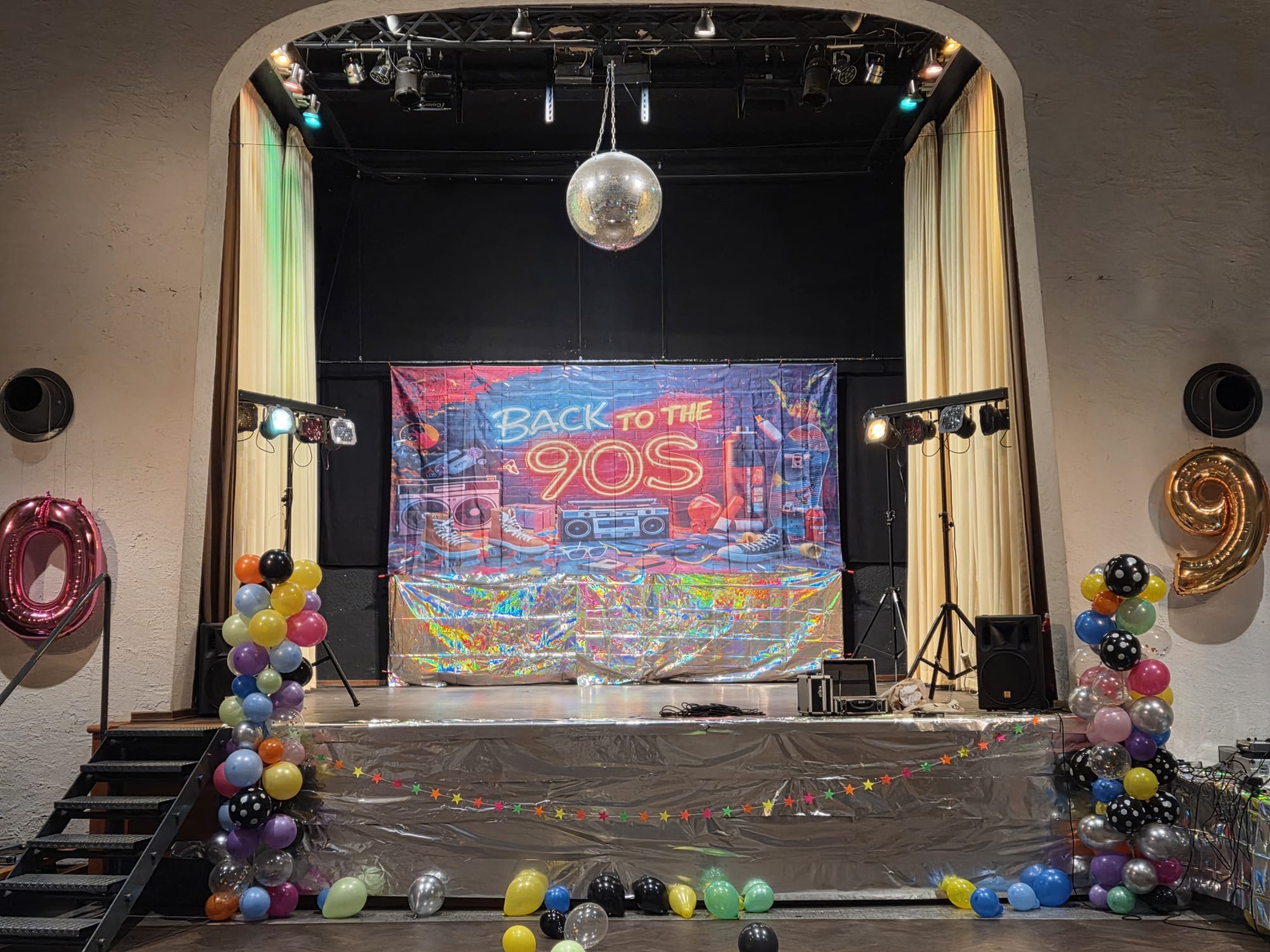 90‘ er Vibes Faschings Party heute 24.01.2025, 19:31 Uhr 